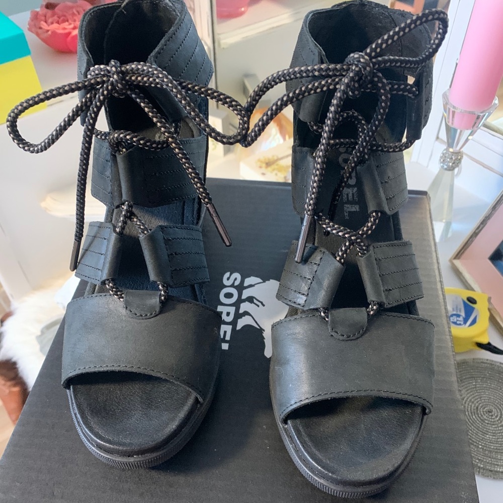 Sorel joanie II lace sandals